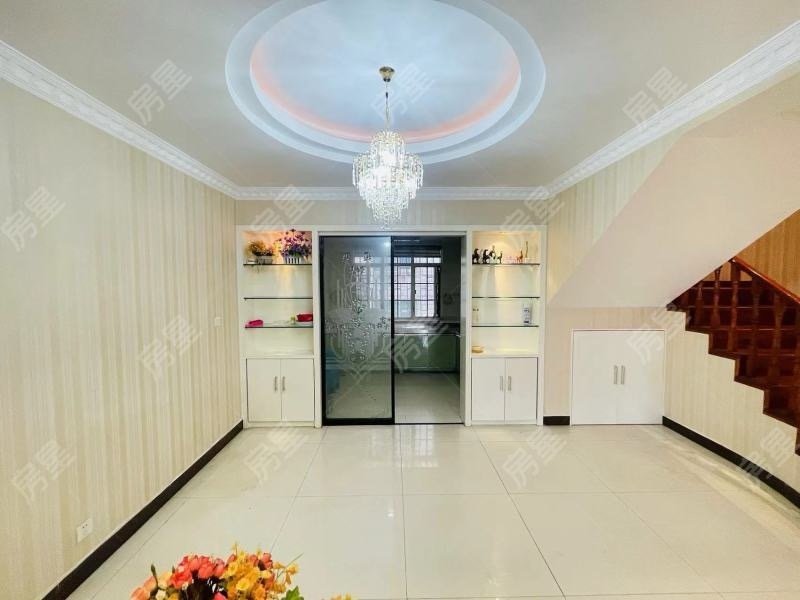 4室2廳2陽臺 ?？祷▓@餐廳