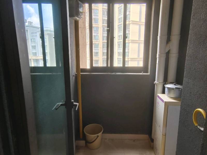 3室2廳1陽臺 金域緹香陽臺