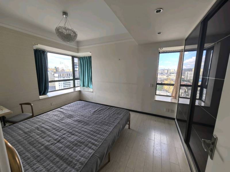 2室2廳1陽(yáng)臺(tái) 上東城臥室