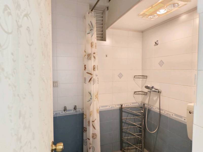 4室2廳2陽(yáng)臺(tái) 福信花園衛(wèi)生間