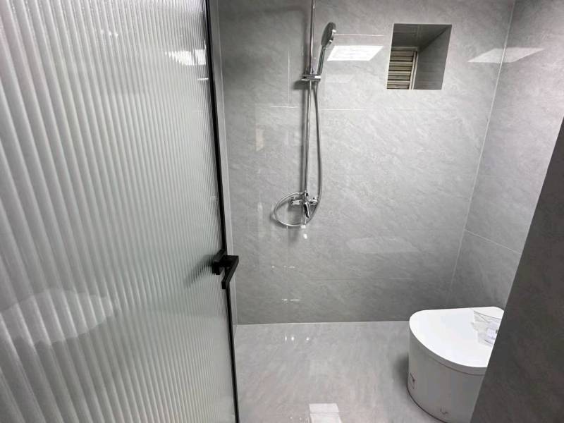 4室2廳3陽臺 江東花城衛(wèi)生間