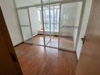 5室2廳2陽臺 世紀(jì)城華春苑臥室