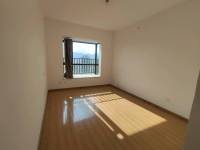 4室2廳2陽臺 金域緹香臥室