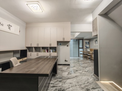 4室3廳1陽臺(tái) 中海云麓九里一期別墅書房