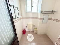 4室2廳2陽臺(tái) 萬源小區(qū)衛(wèi)生間