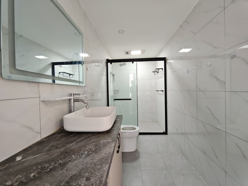 4室3廳1陽臺(tái) 中海云麓九里一期別墅衛(wèi)生間