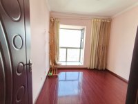 3室1廳1陽臺 銘門高第臥室