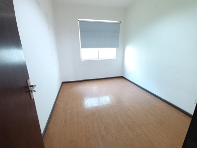 5室2廳2陽臺(tái) 名仕銀航臥室