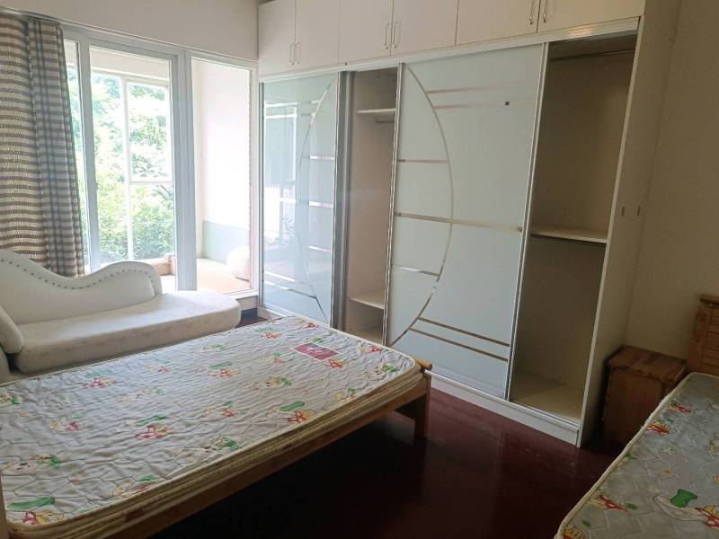 5室3廳4陽臺 湖畔之夢別墅臥室