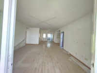 4室2廳2陽臺 世紀城華春苑客廳