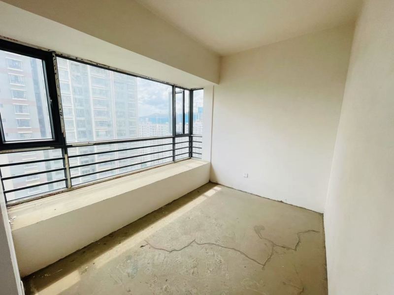 3室2廳1陽臺(tái) 譽(yù)峰峰景臥室