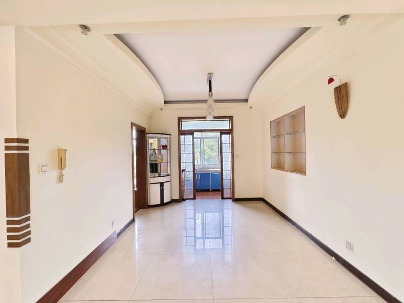 4室2廳2陽(yáng)臺(tái) 福信花園餐廳