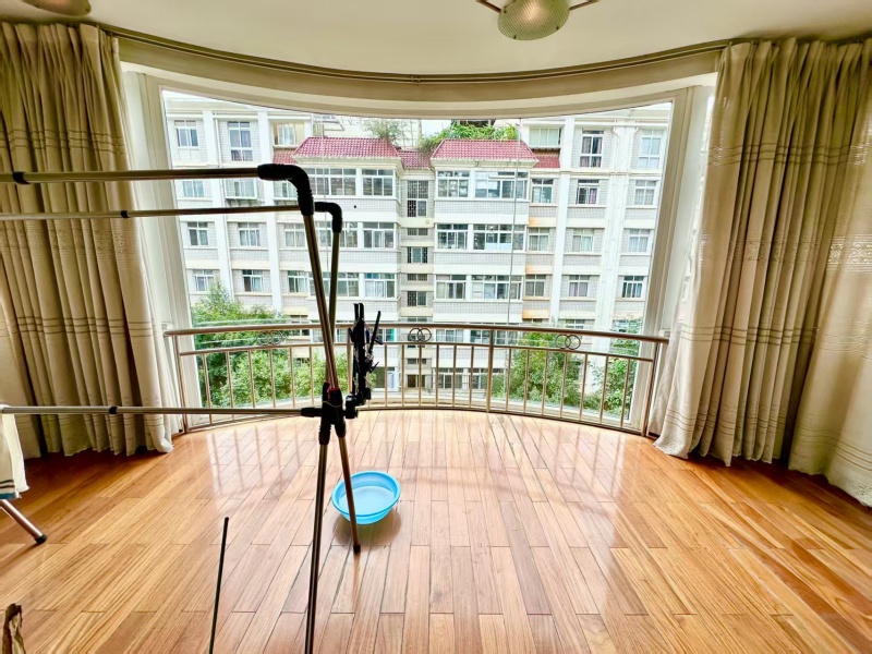 4室2廳2陽臺(tái) 萬源小區(qū)陽臺(tái)