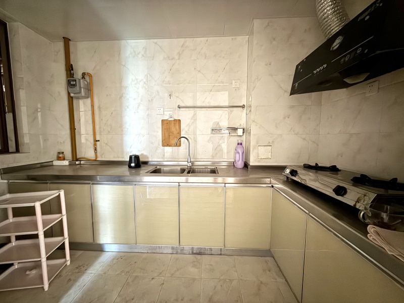 3室1廳1陽臺 西南海天璽苑廚房