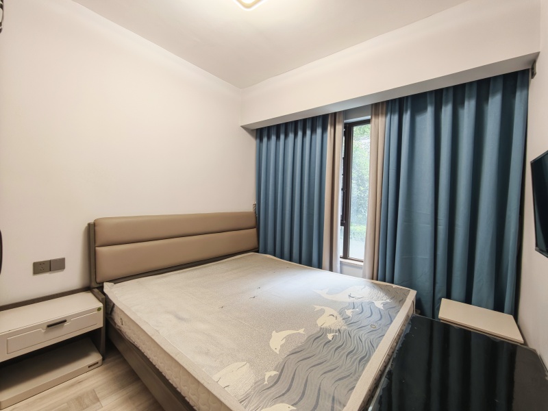 4室3廳1陽臺(tái) 中海云麓九里一期別墅臥室