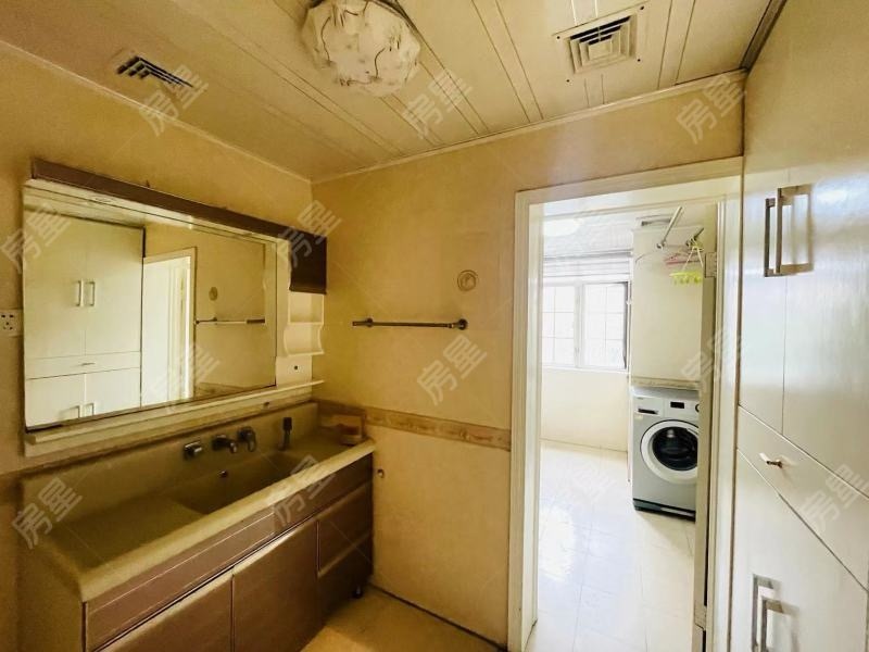 4室2廳2陽臺 ?？祷▓@衛(wèi)生間