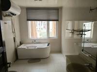 5室3廳4陽臺 湖畔之夢別墅衛(wèi)生間