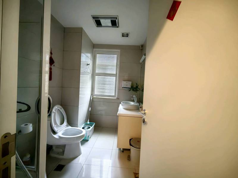 4室3廳2陽臺(tái) 云康園別墅衛(wèi)生間