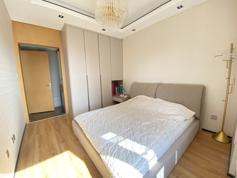 4室2廳2陽臺 江東境界臥室