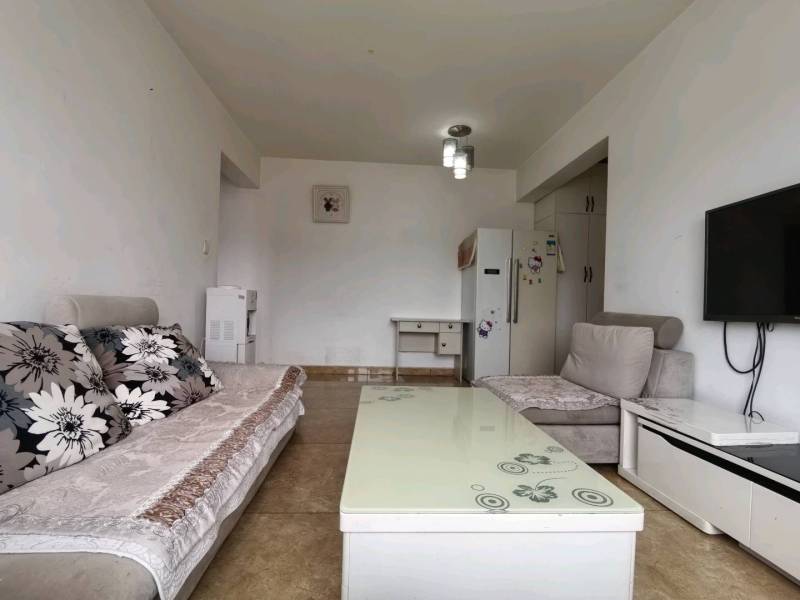 2室2廳1陽(yáng)臺(tái) 同德昆明廣場(chǎng)上北區(qū)客廳