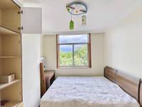 4室2廳2陽(yáng)臺(tái) 福信花園臥室