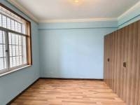 4室2廳2陽(yáng)臺(tái) 福信花園臥室