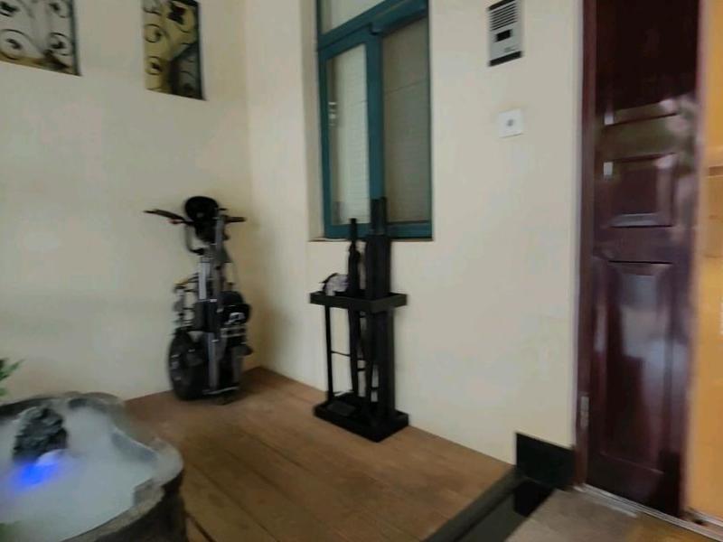 4室3廳2陽臺(tái) 云康園別墅門廳