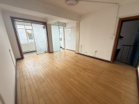 2室2廳1陽臺 嚴(yán)家地小區(qū)搬遷大院客廳