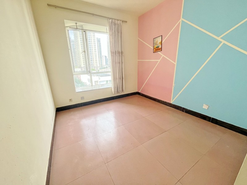 3室2廳1陽臺(tái) 第一國際臥室