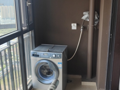 3室2廳1陽臺 融創(chuàng)春風(fēng)十里A8&A13地塊