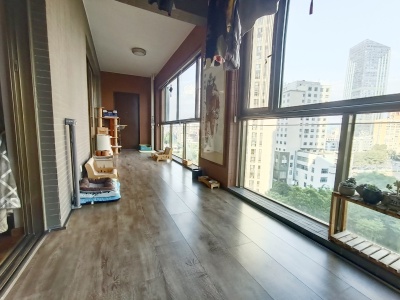 5室2廳2陽臺 七彩俊園