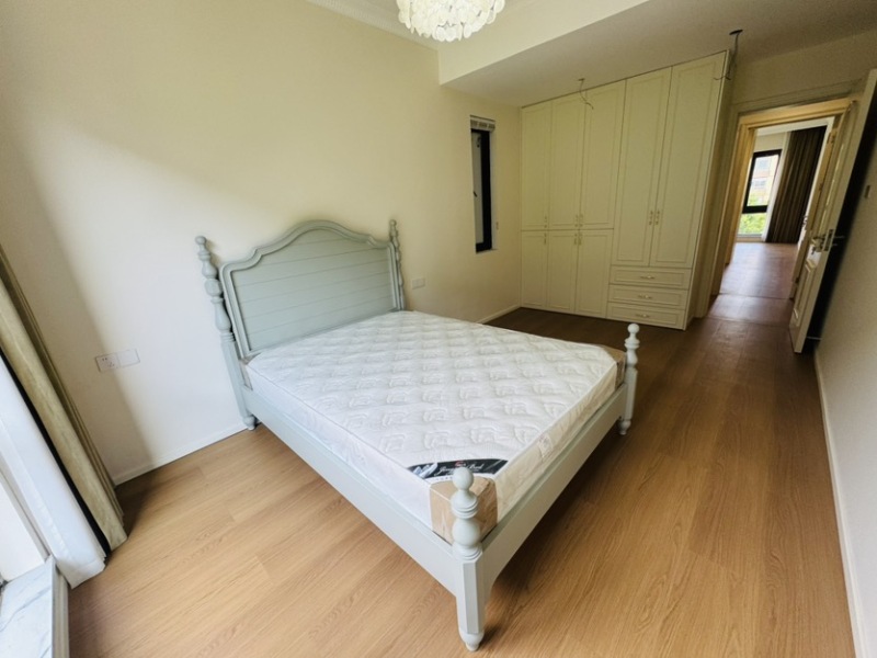 4室2廳 華夏四季二期臥室