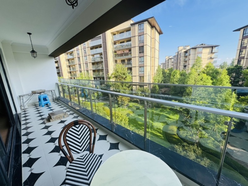 4室2廳 華夏四季二期陽臺