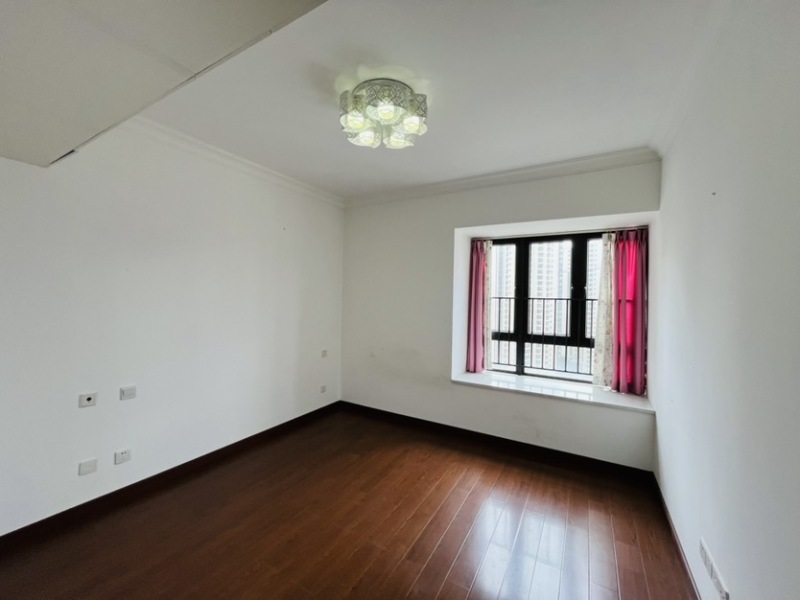 3室2廳1陽臺 金地悅天下一期臥室