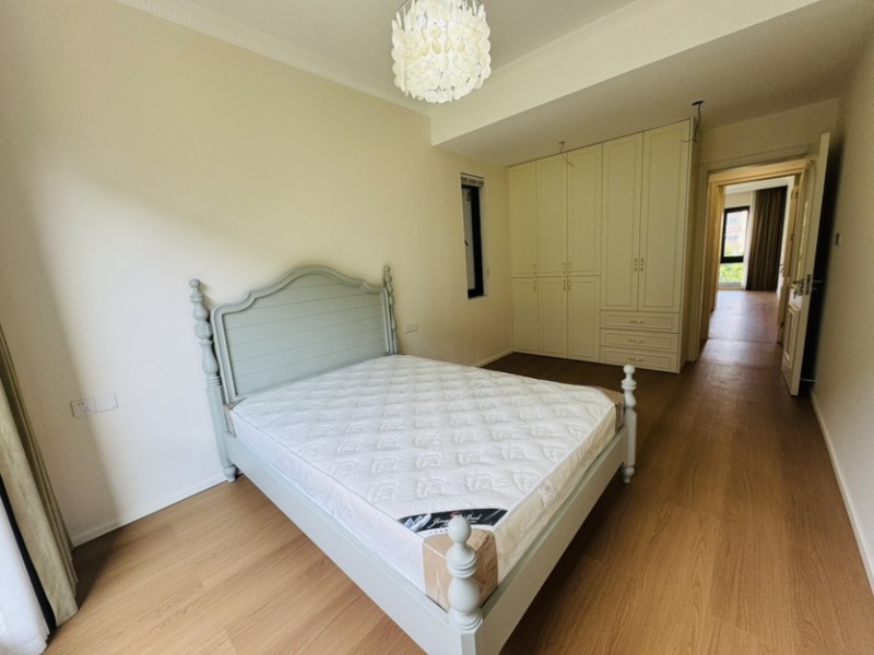 4室2廳 華夏四季二期臥室