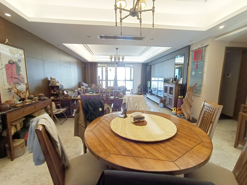 5室2廳2陽臺(tái) 七彩俊園餐廳