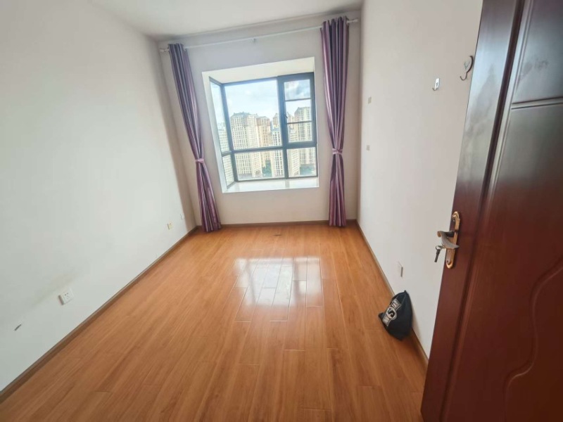 3室2廳 昆明湖中壩14號(hào)地塊臻園B區(qū)臥室