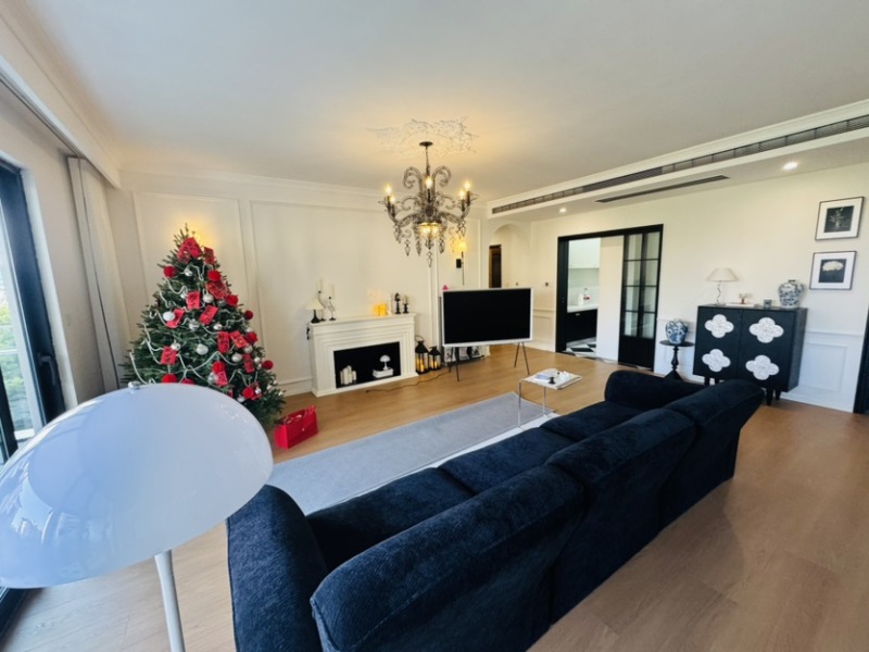 4室2廳 華夏四季二期客廳