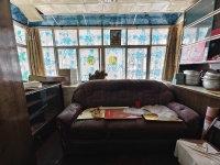 2室2廳1陽(yáng)臺(tái) 穿金路煤機(jī)廠宿舍陽(yáng)臺(tái)