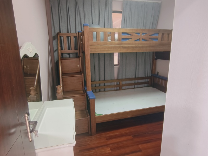 3室2廳1陽臺(tái) 萬宏國際三期臥室