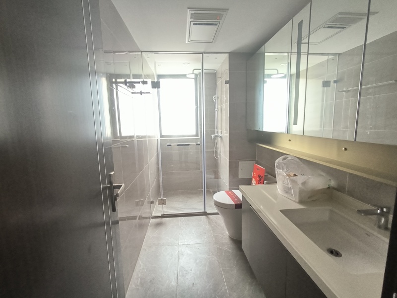 4室2廳2陽(yáng)臺(tái) 美的順城府衛(wèi)生間