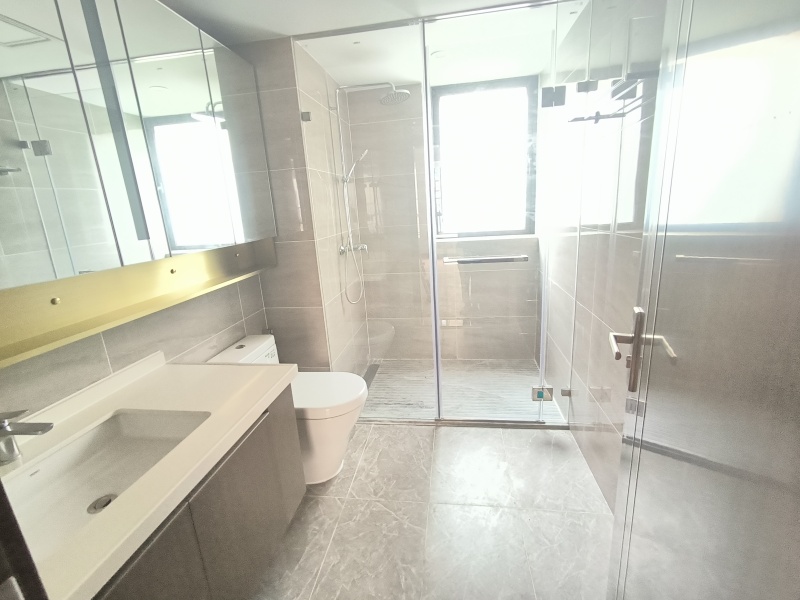 4室2廳2陽(yáng)臺(tái) 美的順城府衛(wèi)生間