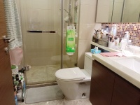 5室2廳2陽臺(tái) 七彩俊園衛(wèi)生間