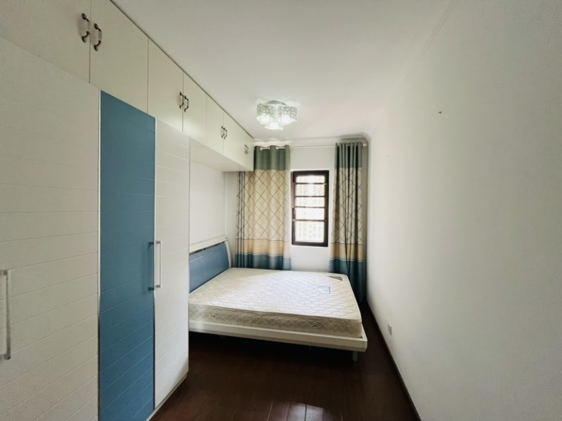 3室2廳1陽臺 金地悅天下一期臥室