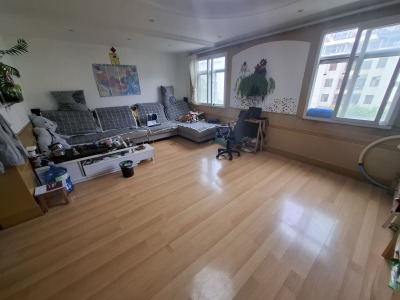 5室2廳1陽(yáng)臺(tái) 金壽園