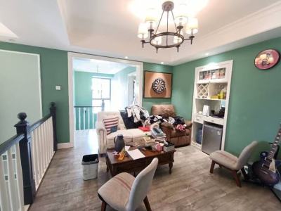 4室2廳2陽(yáng)臺(tái) 萬(wàn)象名城