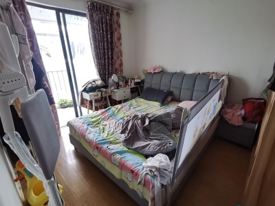 2室2廳1陽(yáng)臺(tái) 景秀西苑