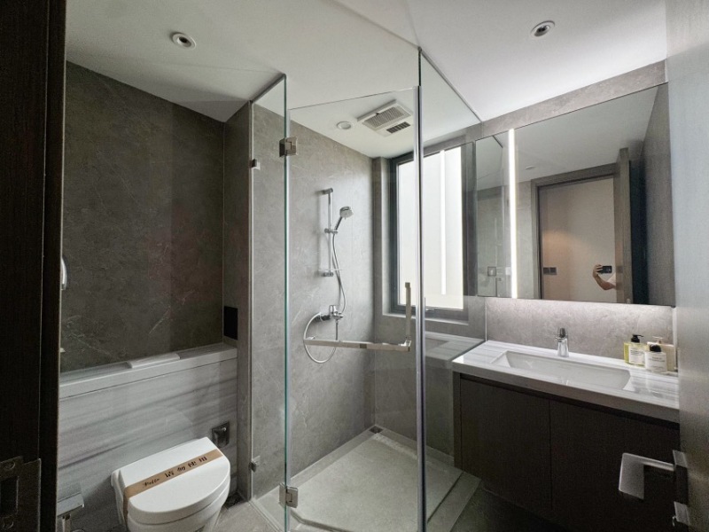 4室2廳2陽臺 龍江金茂府衛(wèi)生間