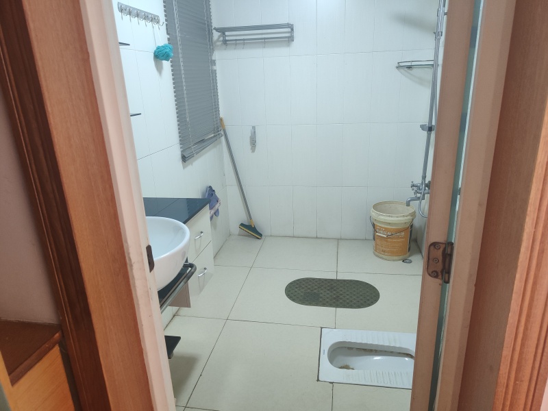 3室2廳1陽臺 玫瑰灣小區(qū)衛(wèi)生間