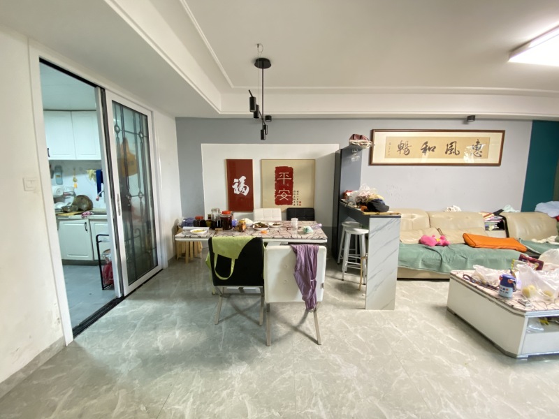 4室2廳2陽臺 保利璽樾璽公館餐廳